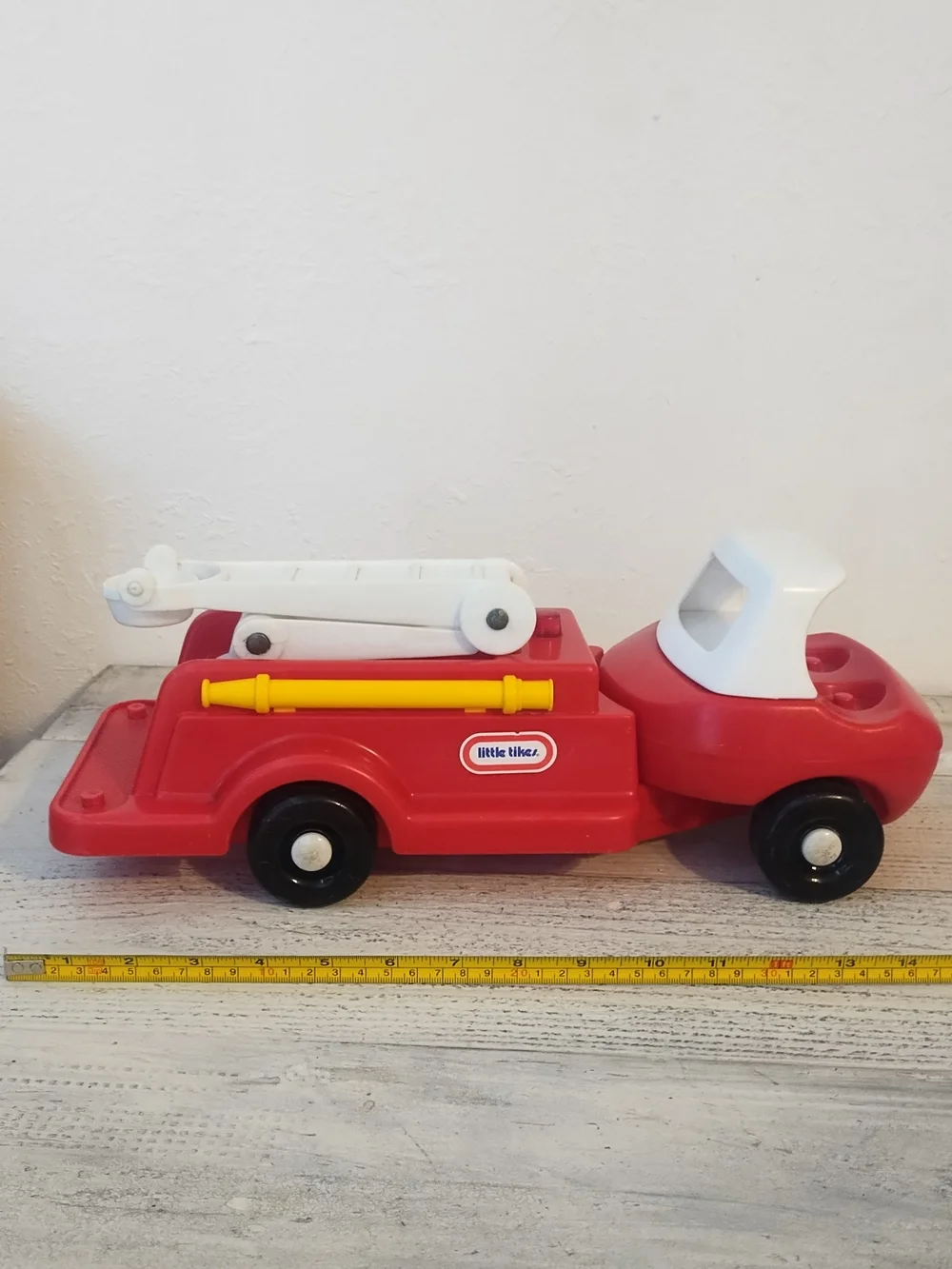 Vintage Little Tikes Toddle Tots Red Fire Truck open to offers
